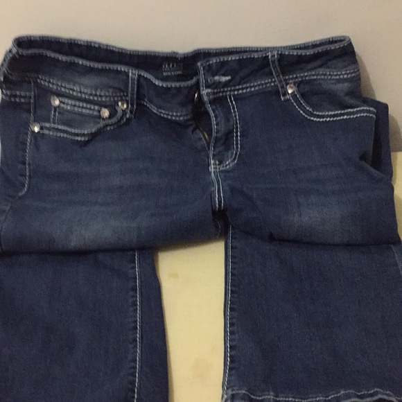 Jeans - Picture 3 of 3